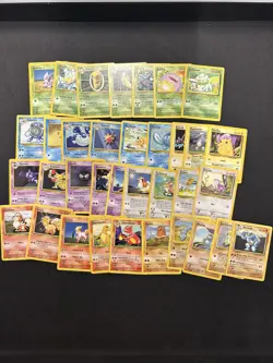 Pokemon Vintage Lot of 35 cards - Base Set Pokemon 1999 LP - HP - Image 1