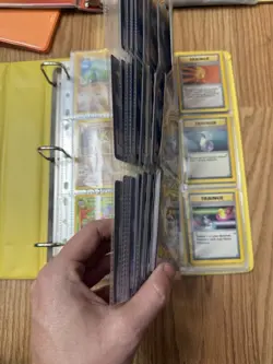 1999 pokemon cards base set lot With Extras Over 600 Cards Plus - Image 4