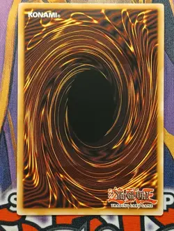 Dark Magician - JUMP-EN049 - Ultra Rare - Limited Edition - NM - Yugioh - Image 2