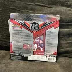 Pokemon TCG: Single Strike Urshifu VMAX League Battle Deck Game Damaged Box - Image 3