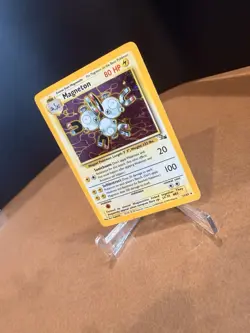 Pokemon TCG Magneton Fossil Holo Rare Card 11/62 - Image 3