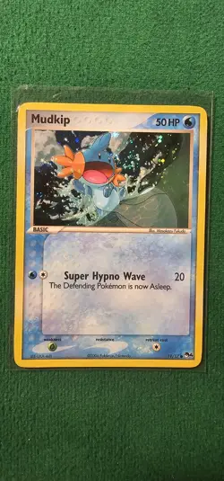 Pokemon TCG Mudkip Holo Pop Series 4, #11 individual card collectible - Image 1
