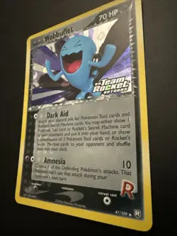 Rocket's Wobbuffet (47/109) - Team Rocket Returns, SWIRL, Rare Stamped Holo 2004 - Image 3