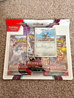 POKEMON - SCARLET & VIOLET PALDEA EVOLVED - Varoom 3 Pack Blister BRAND NEW - Image 1