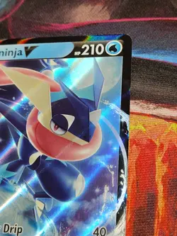 Pokemon TCG Greninja v Fusion Strike Holo Ultra Rare Card 073/264 - Image 3