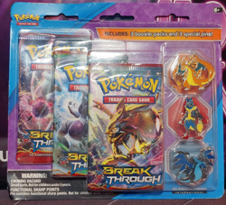 Pokemon XY Breakthrough 3 Pack Sealed Blister Evolution Pin Set Mega Charizard - Image 1