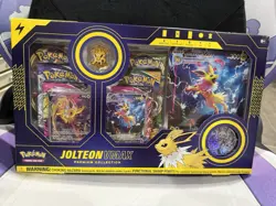 2022 Pokemon TCG Jolteon VMAX Premium Collection Box Sealed Evolving Skies - Image 1