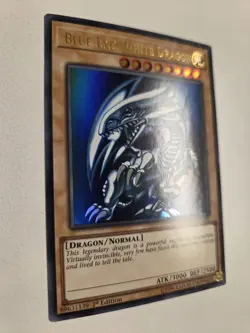 Blue-Eyes White Dragon LCKC-EN001 1st Edition Yugioh Ultra Rare Version 2 VLP - Image 2