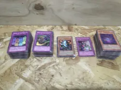 Vintage Yu Gi Oh 1st edition 100+ Foiled and 200+ cards - Image 1