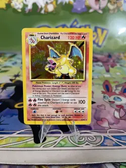 Pokemon TCG Charizard 4/102 Base Set Holo LP - Image 2