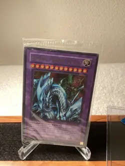1996 Yu-Gi-Oh! TCG Dragon Master Knight Secret Rare UE02-EN001 ￼(g2) - Image 3