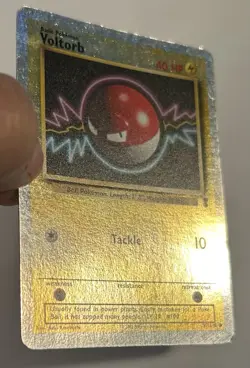 Pokemon Card Voltorb, Legendary Collection 97/110 Reverse Holo MP - Image 4