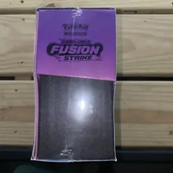 Pokemon TCG Sword & Shield-Fusion Strike Elite Trainer Box 820650809941 - Image 2