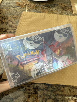 Pokemon TCG Sword & Shield Evolving Skies Booster Box Factory Sealed - Image 2