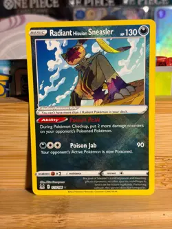 RADIANT HISUIAN SNEASLER 123/196 Lost Origin Radiant Rare Pokemon TCG Near Mint - Image 1