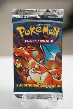 Pokemon TCG Base Set Unlimited Booster Pack Charizard Art WOTC Sealed - Image 1
