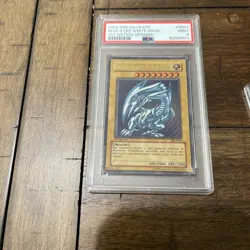 Blue Eyes White Dragon Psa 9 Spanish 1st With 25 Eng Versions & More! Yugioh Lot - Image 2
