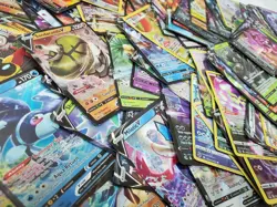 Pokemon TCG 100 Pokemon cards with 5 ULTRA RARES included!!! Authentic cards!!!! - Image 3