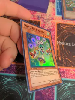 Yu-Gi-Oh! Wind-Up Juggler GENF-EN015 1st Edition Super Rare NM - Image 2