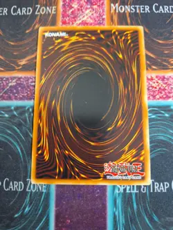 Yu-Gi-Oh! Gaia Knight, the Force of Earth 5DS1-EN042 Super Rare 1st Edition NM - Image 3