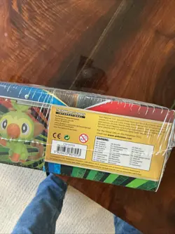 Pokemon TCG: Collectors Chest Tin Trading Card Game Zacian & Zamazenta Collector 820650807053 - Image 5