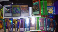 Yugioh Collection Card Lot 400+ Cards (mixed, inc Vintage, 1st Ed, Etc) - Image 1