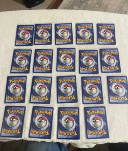 Pokemon 1st edition Jungle lot of 19 different cards - Image 2
