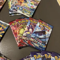 Pokemon TCG Sealed Lot. 49 Packs. Evolving Skies, Lost Origin, Atrial Radiance - Image 5