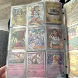 Pokemon TCG Card Lot Binder Pikachu Charizard Squirtle Venusaur Mewtwo Holo Foil - Image 5