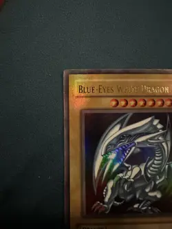 Yu-Gi-Oh Blue Eyes White Dragon Holo Card SDK-001 - Image 5