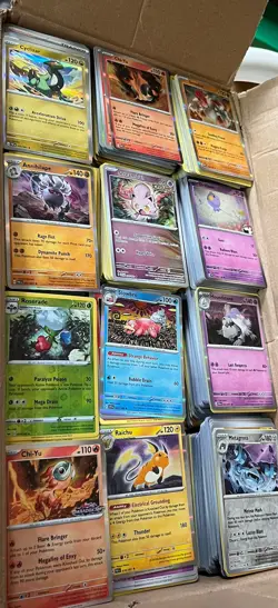 29 Pokemon Card Lot TCG. 🤯3 Ultra Rare, 1 EX, 10 Halos | VMAX, VSTAR OR V! EX - Image 5
