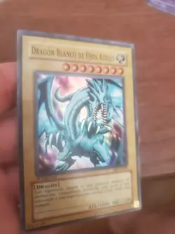 Yugioh! Blue-Eyes White Dragon - SKE-SP001 - Super Rare - 1st Edition - Image 2