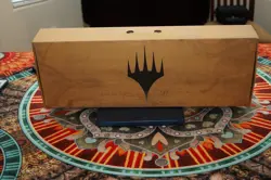 MTG SDCC 2017 EXCLUSIVE Planeswalker Promo Box Set - New / Factory Sealed - Image 2