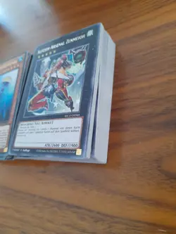 Yu-Gi-Oh 100 Karten Sammlung - Konami - Common, Rare, Super-Rare Holo Deck - Image 2
