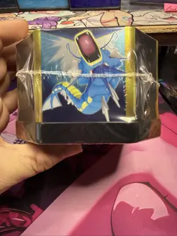 Pokemon TCG: Hidden Fates Tin (charizard) 820650804816 - Image 4