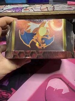 Pokemon TCG: Hidden Fates Tin (charizard) 820650804816 - Image 5
