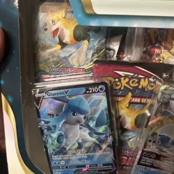 Pokemon Glaceon VSTAR Special Collection Box SEALED Evolving skies Fusion Strike - Image 2