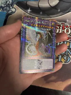 (MC) YUGIOH LIGHT AND DARKNESS DRAGON INFO-EN034 1ST 25TH QUARTER CENTURY VLP - Image 2
