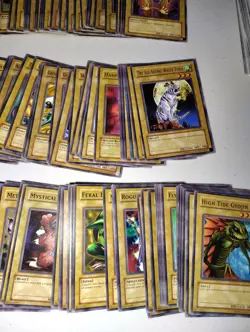 Yugioh - Huge Lot 1000+ Cards - Image 4