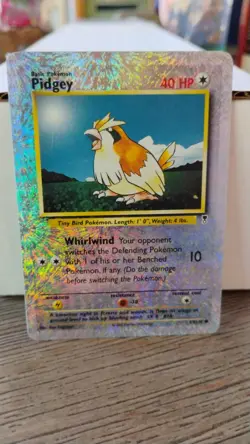 PIDGEY Legendary Collection POKEMON 2002 Reverse Holo Trading Card 85/110 TCG - Image 1