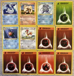 Pokemon vintage Shadowless base set 30 card lot- HP Condition - Image 3