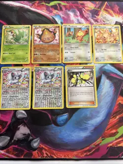 Lot of 7 Radiant Collection Pokemon TCG Trading Cards Holo Minccino Cinccino - Image 1