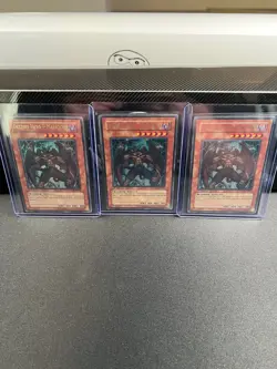 Yu-Gi-Oh! 3x Destiny Hero - Malicious (LP) 1st Edition Playset DP05-EN011 - Image 1