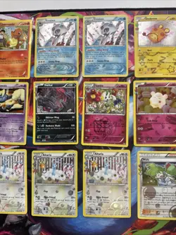 Lot of 22 Radiant Collection Pokemon TCG Trading Cards Holo Flareon Gardevoir - Image 3