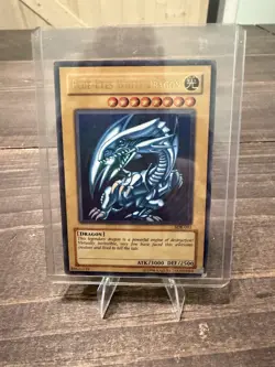 2002 Blue-Eyes White Dragon Yu-Gi-Oh Starter Deck Kaiba #SDK-001 - Image 1
