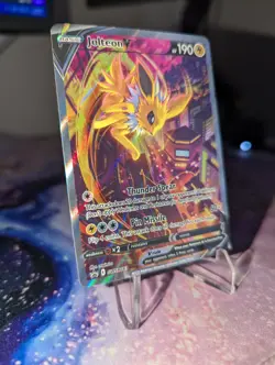 Jolteon v SWSH183 SWSH Black Star Promo Pokemon TCG Card NM - Image 2
