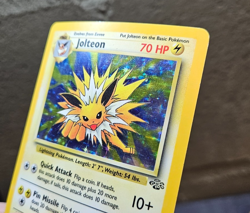 Pokemon TCG Jolteon Jungle Holo Card 4/64 Unlimited 1999 Edition - Image 3