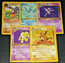 POKEMON 1ST EDITION FOSSIL NON HOLO LOT: AERODACTYL ARTICUNO HAUNTER RAICHU + 1 - Image 1