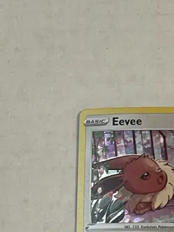 Pokemon TCG Eevee SWSH175 Sword & Shield Black Star Promo Holo 2021 NM - Image 4