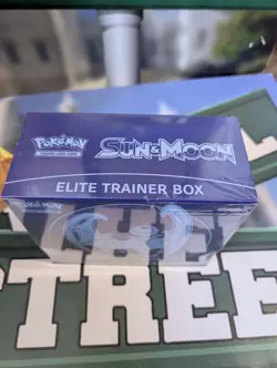 Pokemon TCG Sun And Moon Elite Trainer Box Lunala Sealed (See Photos) - Image 3